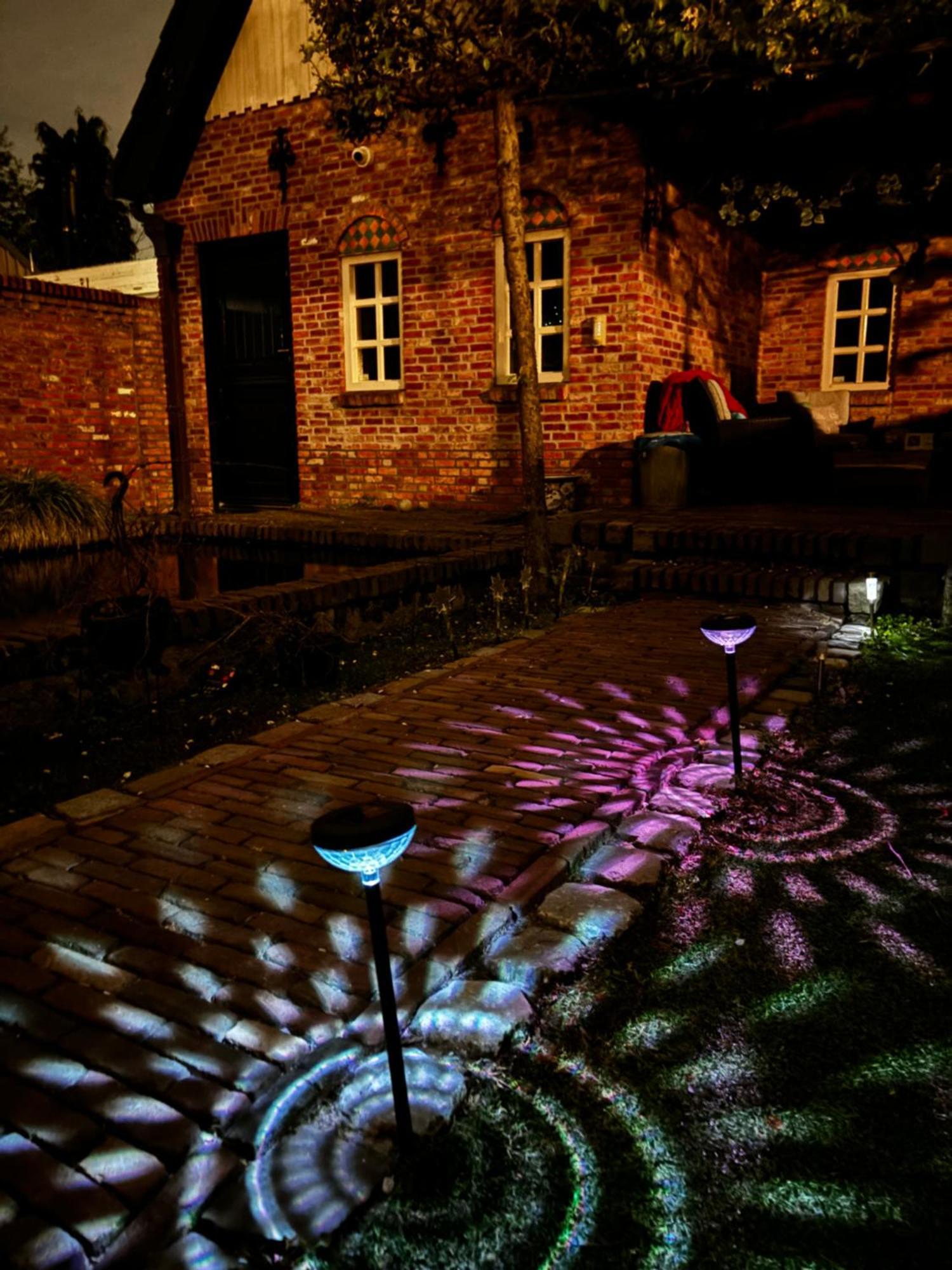 Priscilla'S Bed&Wellness Bed & Breakfast Eindhoven Exterior photo